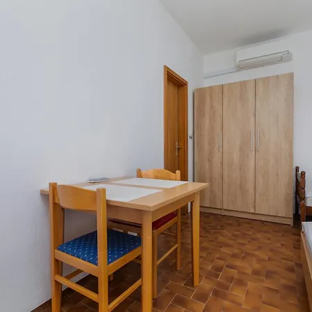 By The Sea Bratus - Makarska - 22135 Apartment