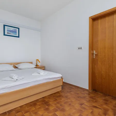 Apartment By The Sea Bratus - Makarska - 22135